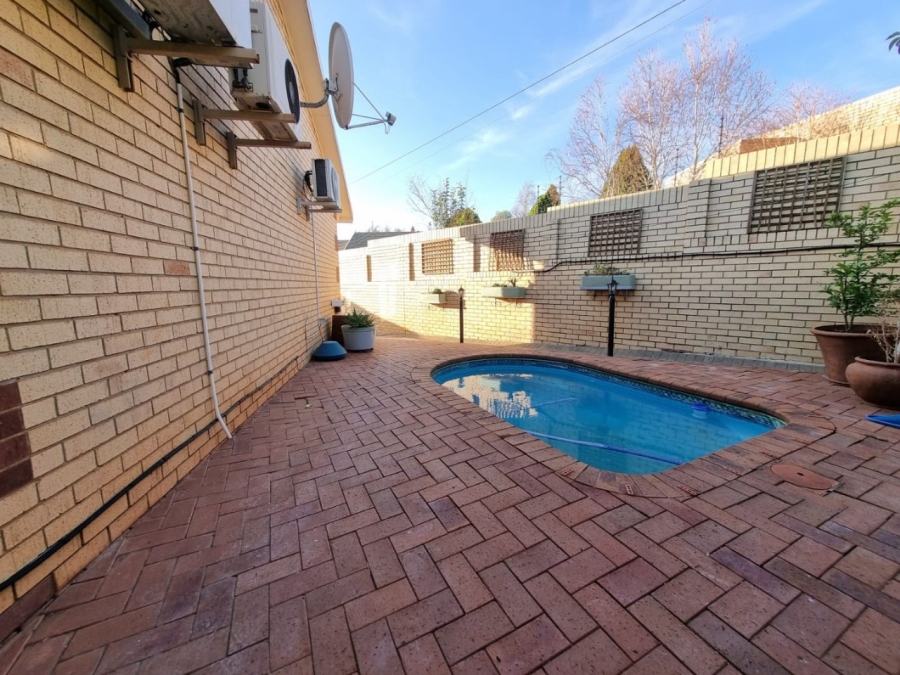 To Let 3 Bedroom Property for Rent in Pentagon Park Free State